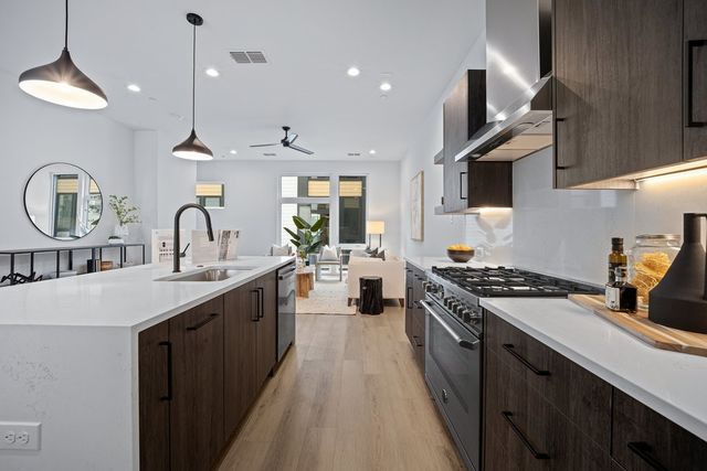 3612 San Jacinto 102, Dallas, TX 75204