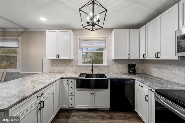 133 MEADE DR, Winchester, VA 22602