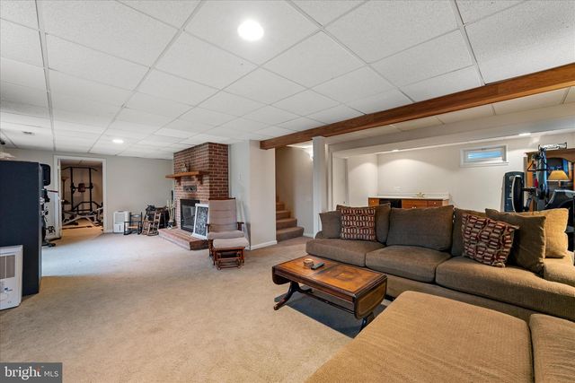 133 MEADE DR, Winchester, VA 22602