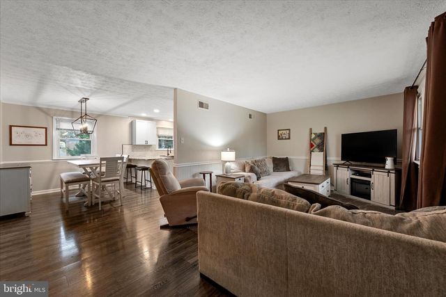 133 MEADE DR, Winchester, VA 22602