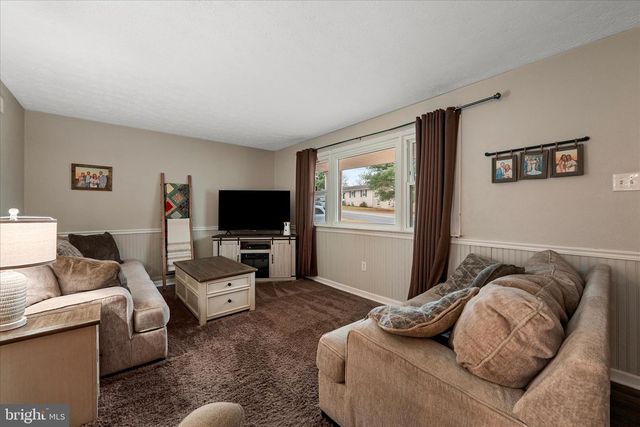 133 MEADE DR, Winchester, VA 22602