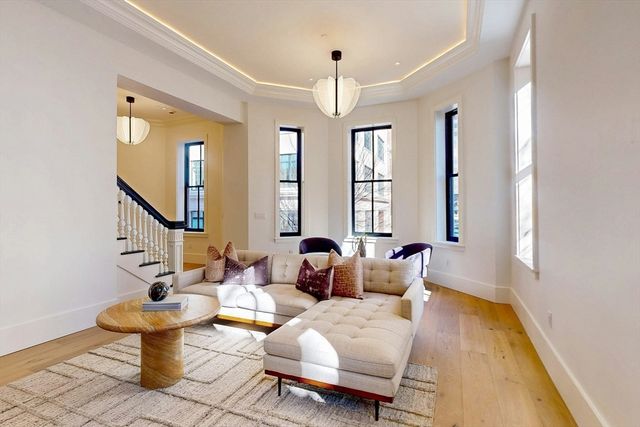 55-57 Hancock St, Boston, MA 02114