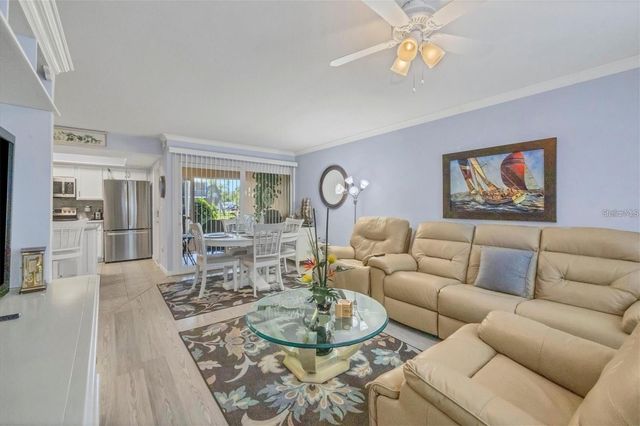 460 BASE AVENUE E 113, Venice, FL 34285