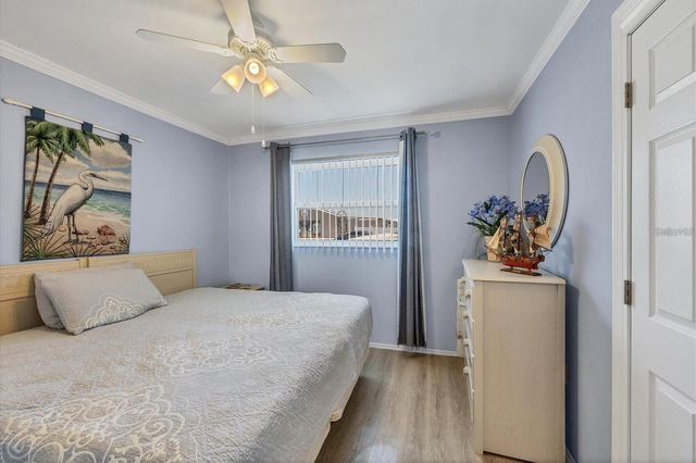 460 BASE AVENUE E 113, Venice, FL 34285