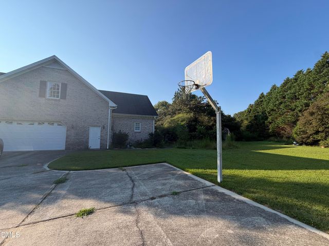 908 Windrow Lane, Raleigh, NC 27603