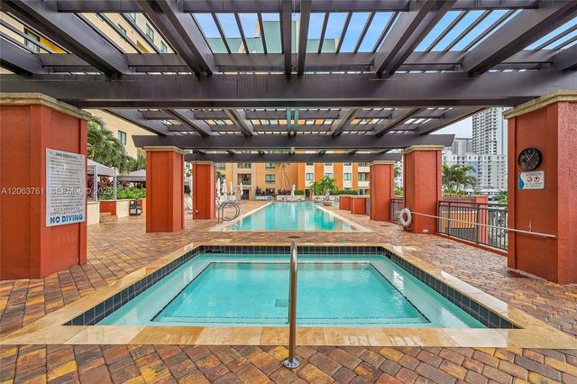 100 N Federal Hwy 1222, Fort Lauderdale, FL 33301