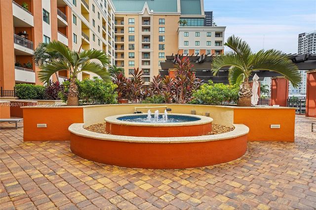 100 N Federal Hwy 1222, Fort Lauderdale, FL 33301