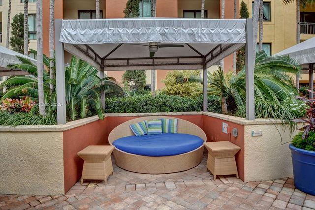 100 N Federal Hwy 1222, Fort Lauderdale, FL 33301