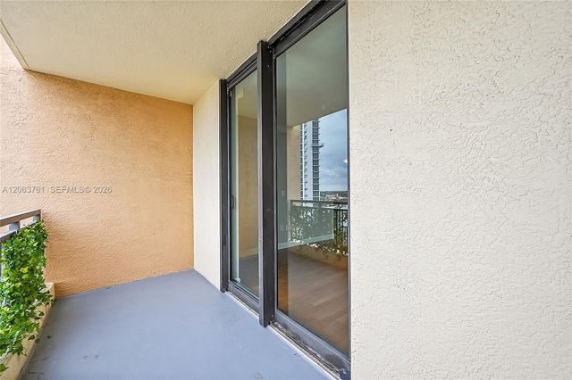 100 N Federal Hwy 1222, Fort Lauderdale, FL 33301