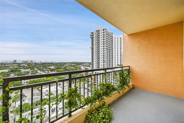 100 N Federal Hwy 1222, Fort Lauderdale, FL 33301