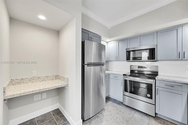 100 N Federal Hwy 1222, Fort Lauderdale, FL 33301