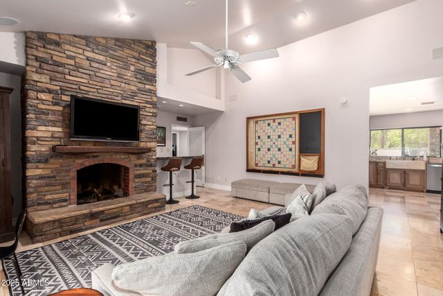 5803 N 45TH Street, Phoenix, AZ 85018