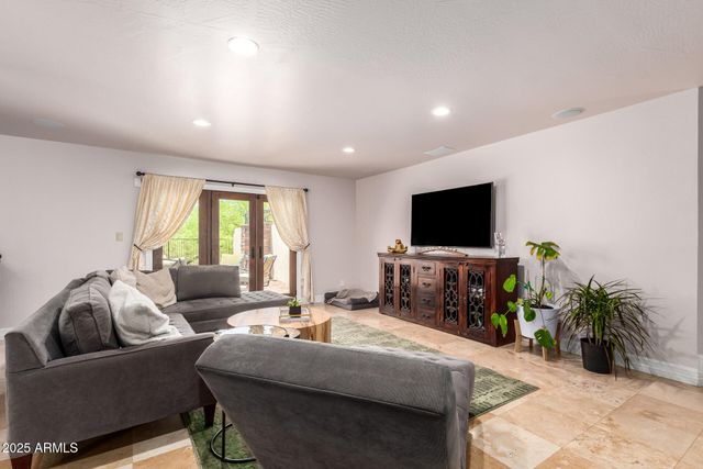 5803 N 45TH Street, Phoenix, AZ 85018