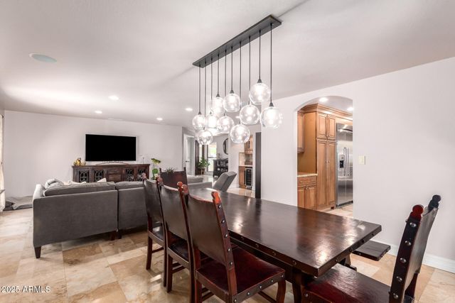 5803 N 45TH Street, Phoenix, AZ 85018