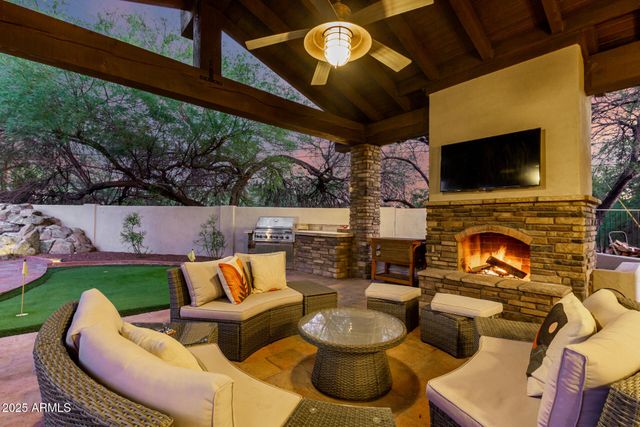 5803 N 45TH Street, Phoenix, AZ 85018