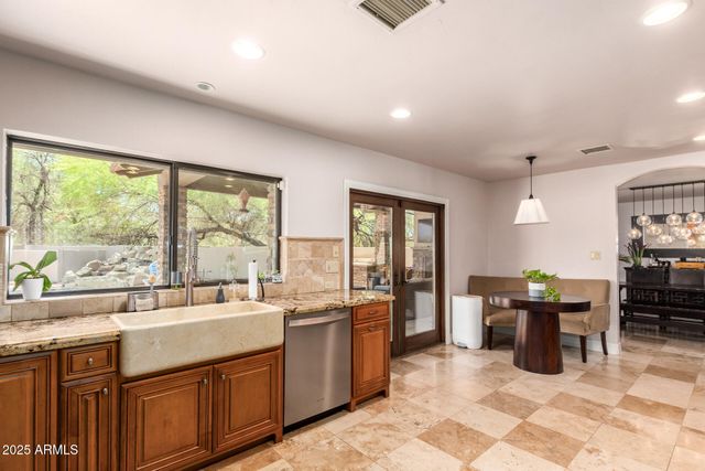 5803 N 45TH Street, Phoenix, AZ 85018