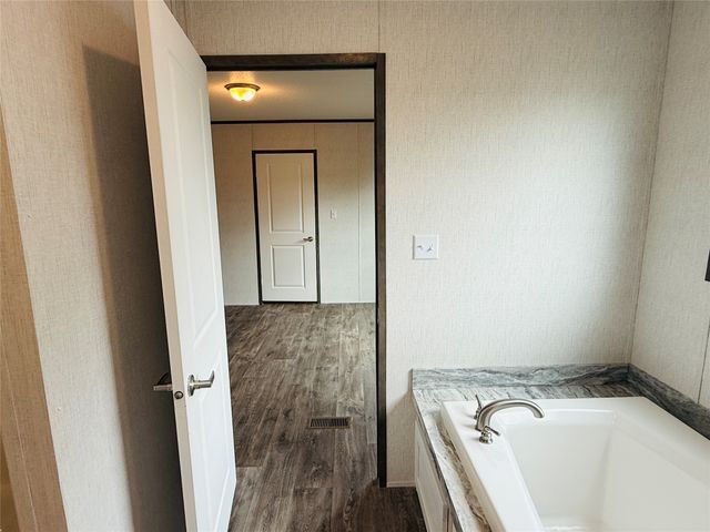 3001 Elmwood Drive, Granbury, TX 76048