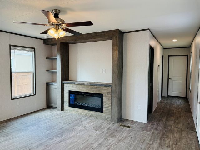 3001 Elmwood Drive, Granbury, TX 76048