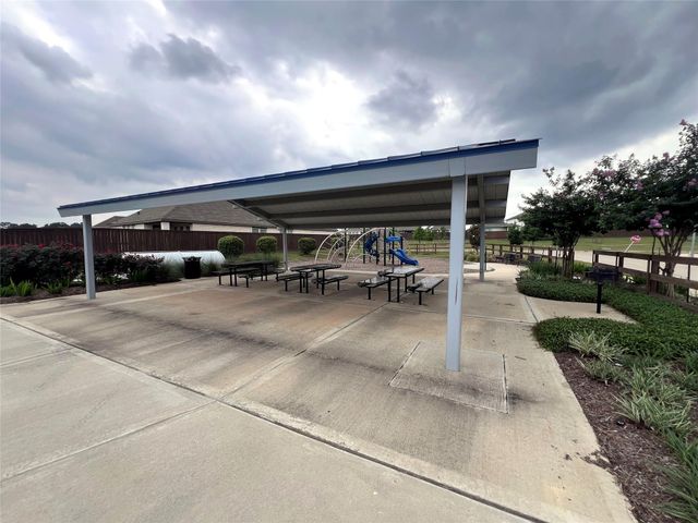 4067 Colony River Rock Boulevard, Pinehurst, TX 77362