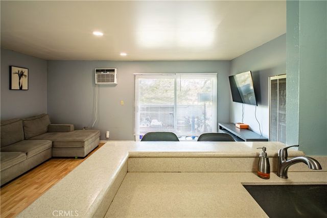838 Coriander U, Torrance, CA 90502