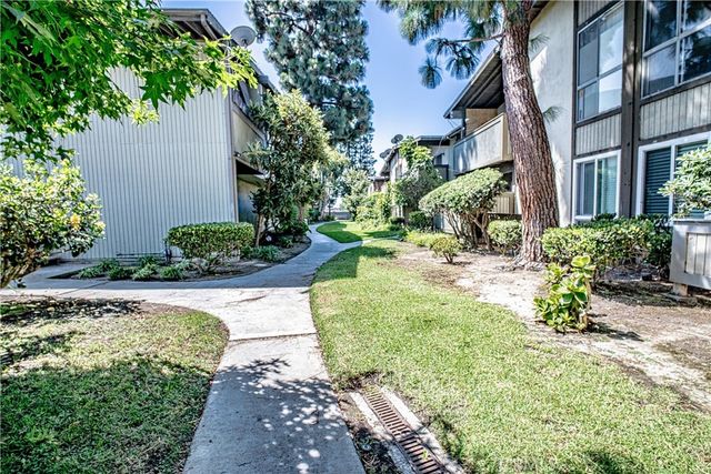 838 Coriander U, Torrance, CA 90502