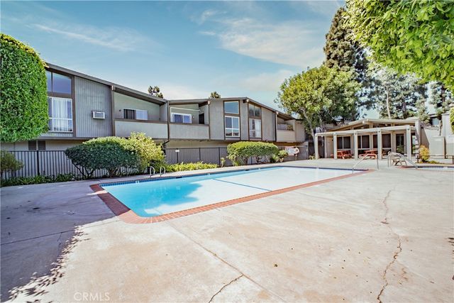 838 Coriander U, Torrance, CA 90502