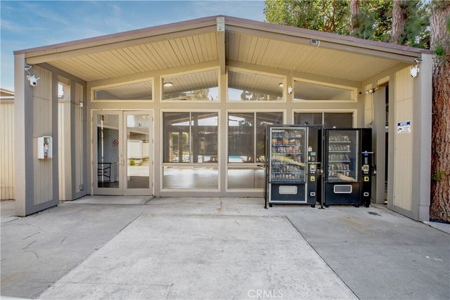838 Coriander U, Torrance, CA 90502