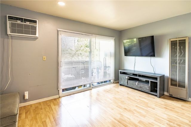 838 Coriander U, Torrance, CA 90502