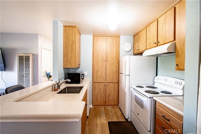 838 Coriander U, Torrance, CA 90502
