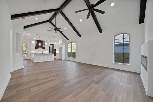 1023 E Allen Avenue, Fort Worth, TX 76104