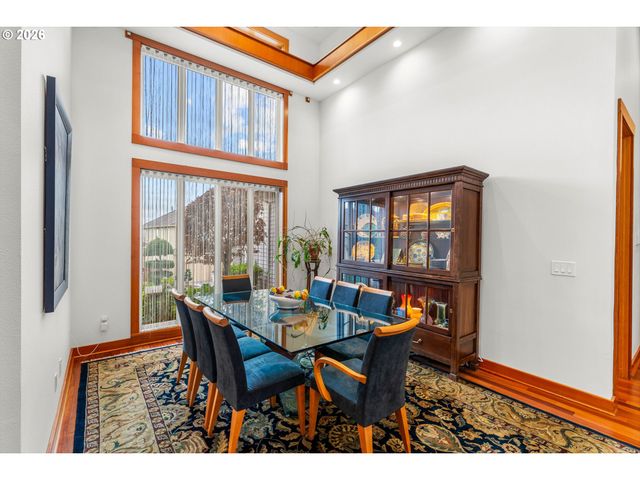 9362 Se PENNINGTON Ct, Happy Valley, OR 97086