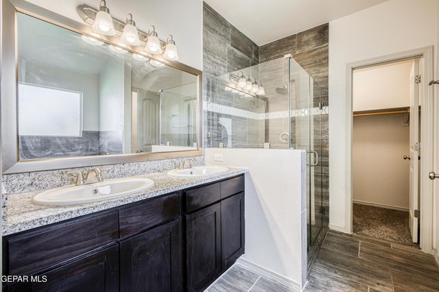 1001 Summer Lake Street, El Paso, TX 79928