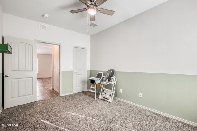 1001 Summer Lake Street, El Paso, TX 79928