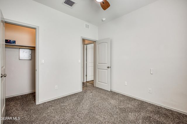 1001 Summer Lake Street, El Paso, TX 79928