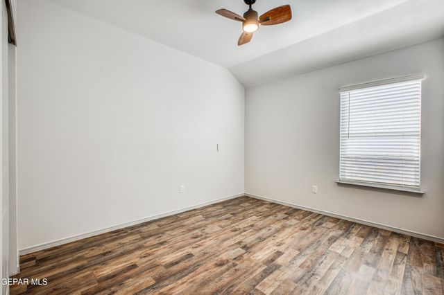 1001 Summer Lake Street, El Paso, TX 79928