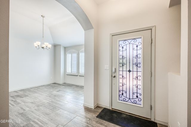 1001 Summer Lake Street, El Paso, TX 79928