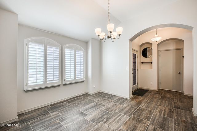 1001 Summer Lake Street, El Paso, TX 79928