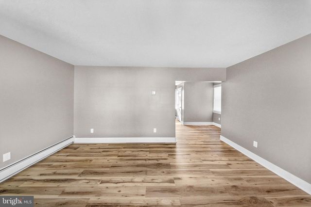 680 MAIN ST, Sewell, NJ 08080