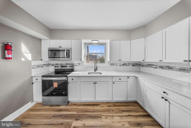 680 MAIN ST, Sewell, NJ 08080