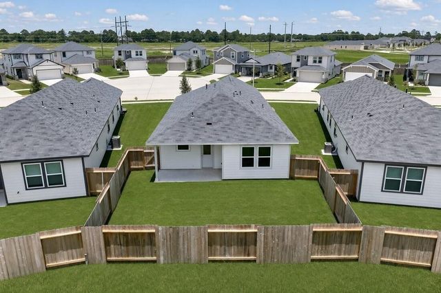 18027 Lasso Mills Drive, Hockley, TX 77447