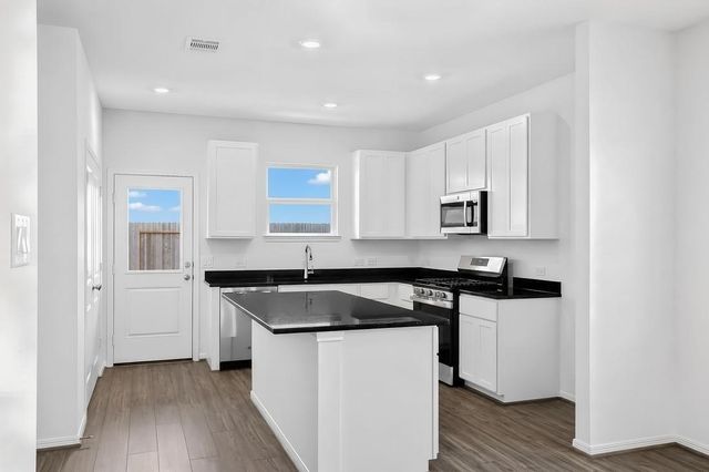 18027 Lasso Mills Drive, Hockley, TX 77447