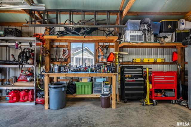 2944 Delora Lane, Herrin, IL 62948