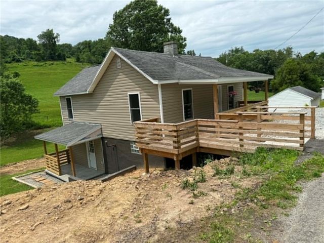 89 OLD 51 ROAD, Perry Twp, PA 15473