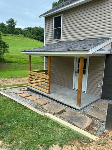89 OLD 51 ROAD, Perry Twp, PA 15473