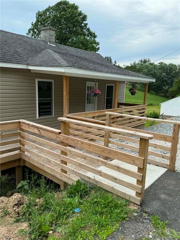89 OLD 51 ROAD, Perry Twp, PA 15473