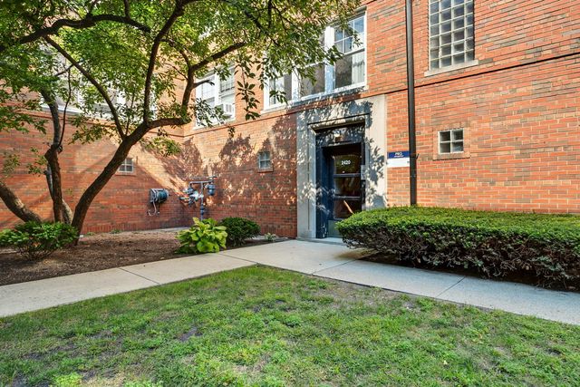 2420 W FARRAGUT Avenue 3A, Chicago, IL 60625