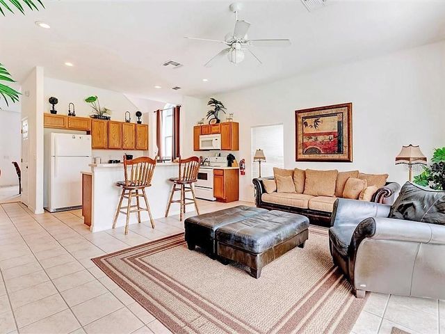 153 VIZCAY WAY, Davenport, FL 33837