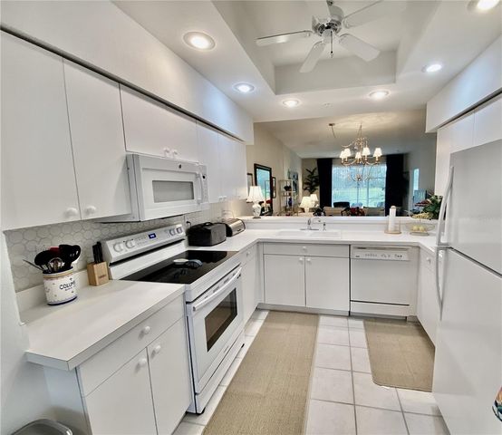 9590 HIGH GATE DRIVE 1915, Sarasota, FL 34238