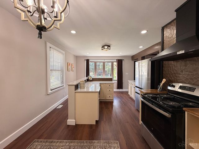 1602 Rose Place, Cincinnati, OH 45237