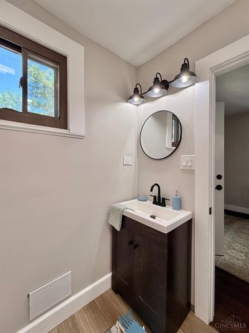 1602 Rose Place, Cincinnati, OH 45237